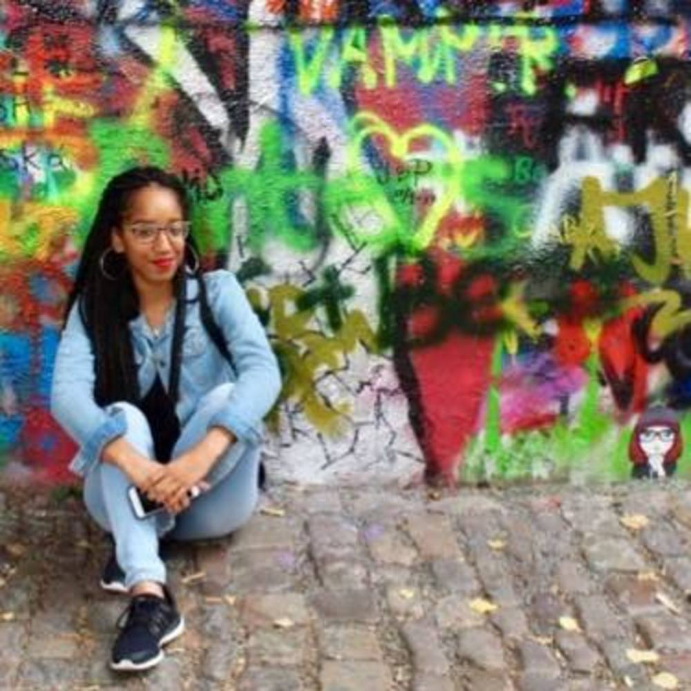 Meet your Posher, Nasira